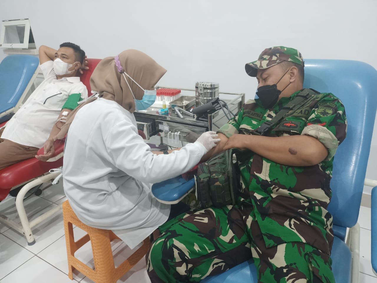 Kegiatan donor darah PWI Buleleng dalam rangka peringatan HPN Tingkat Provinsi Bali